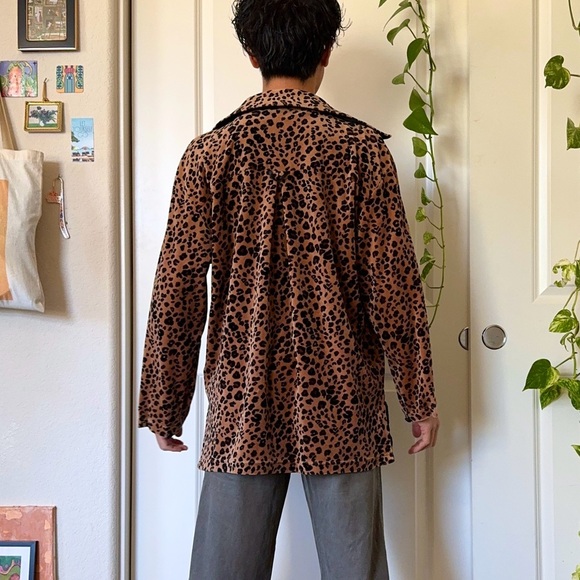Vintage Leopard-Print LizSport Button-Up Top - Picture 4 of 7